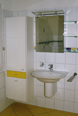 Badezimmerschrank